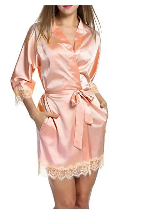 Robe de Nuit Satinée avec Dentelle